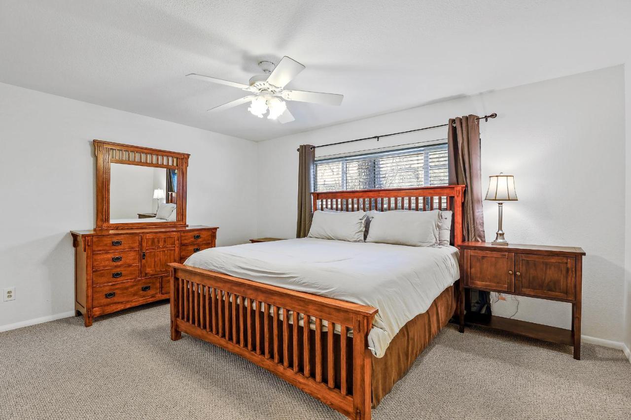 פלאגסטאף Captivating Continental Country Club Retreat With 4 Bdr And Spacious Deck! מראה חיצוני תמונה